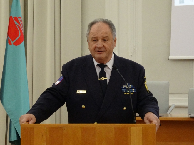 Govornik Angel Vidmar Predsednik veteranskega združenja SEVER za Severno Primorsko