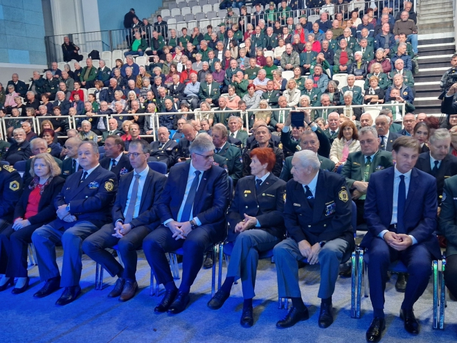 Udeleženci proslave