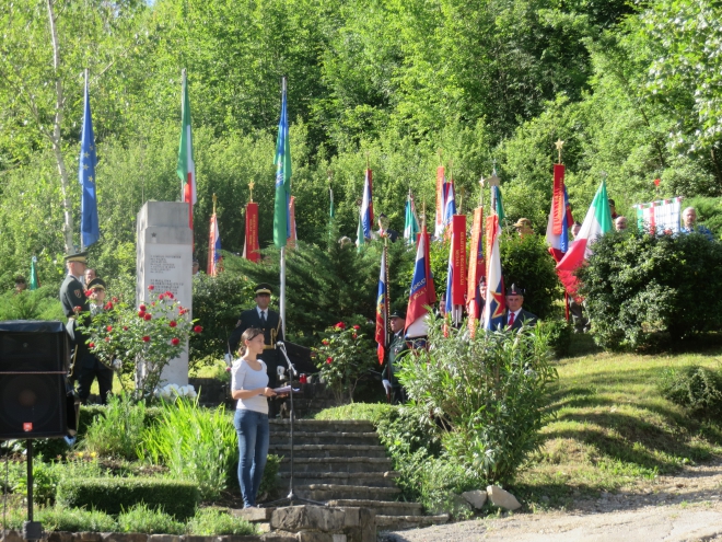 Vsakoletni poklon žrtvam pri Peternelu,NOB 1941-145......