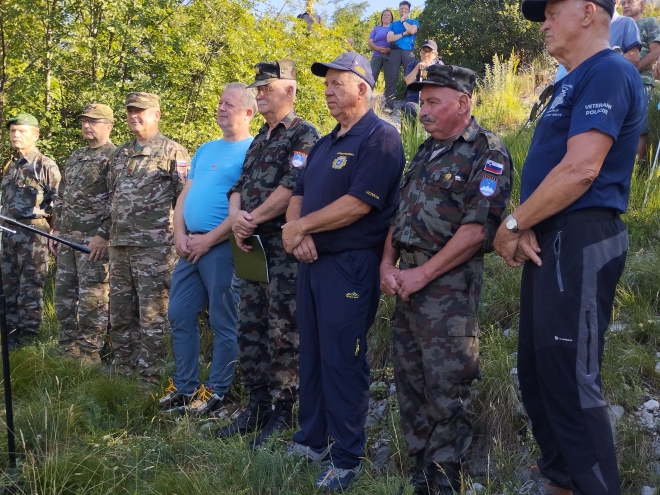 Gosti dviga zastave