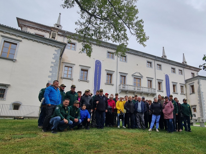 Skupinska slika OZVVS Trebnje v vili Violže